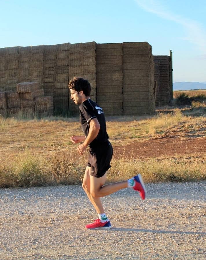 Fernando Nogales vence el X Cross Laguna de Hervías