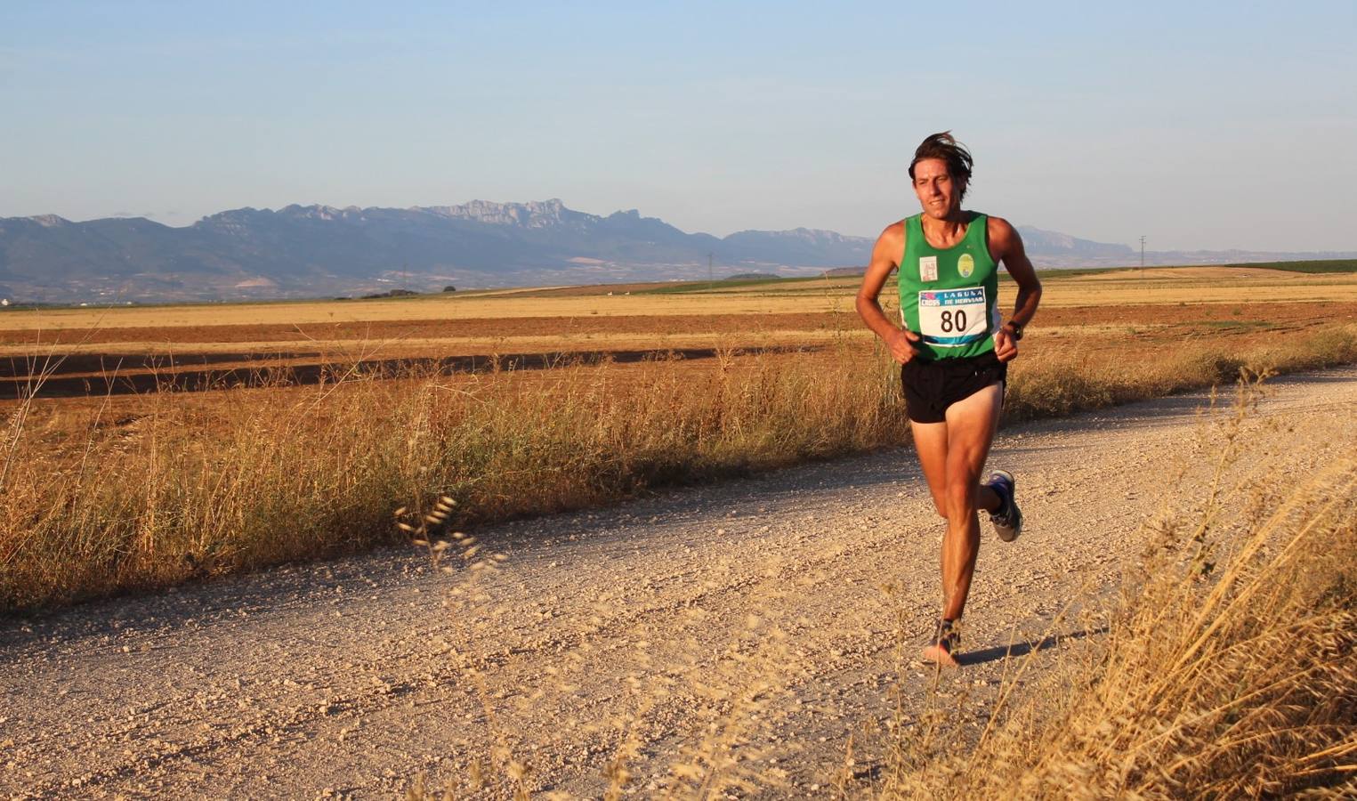 Fernando Nogales vence el X Cross Laguna de Hervías