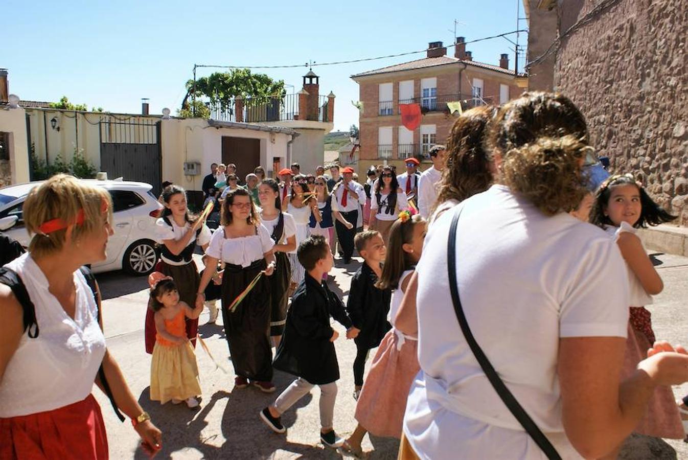 Ventosa volvió a exhibir su Mercado del Trato para redescubrir las raíces de la localidad. Actuaciones y desgustaciones para todos los públicos animaron una jornada que fue un éxito de participación.