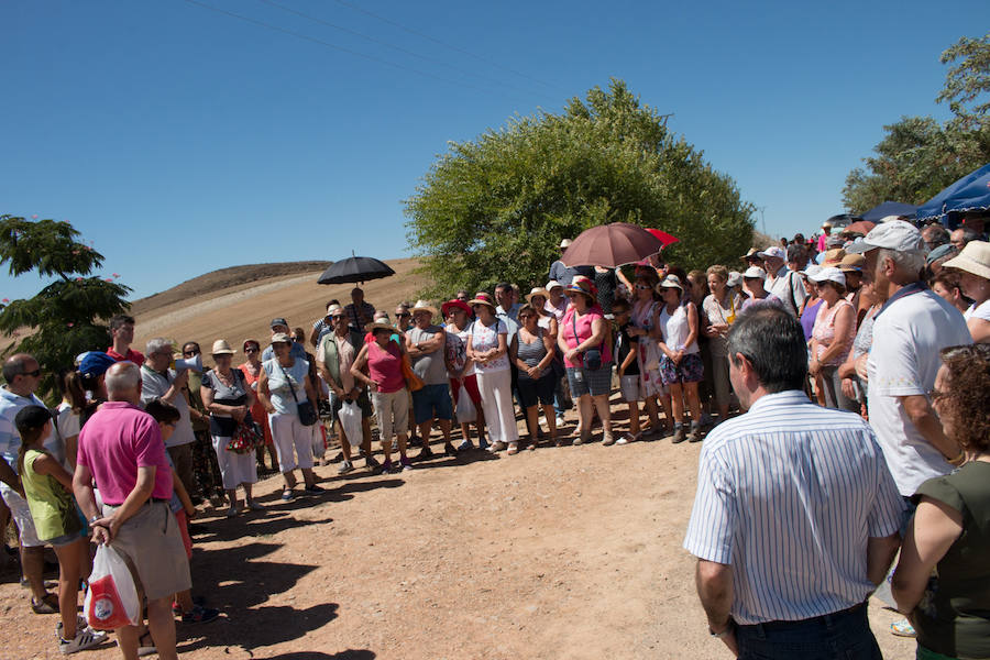 Los lugareños celebraron el XXII Homenaje a los Valientes con unas calderetas en la cruz