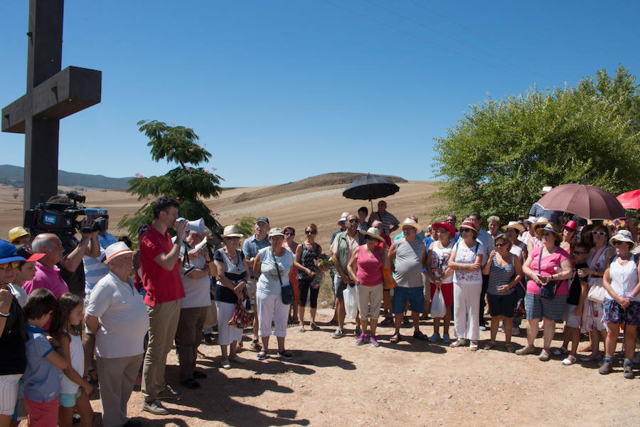 Los lugareños celebraron el XXII Homenaje a los Valientes con unas calderetas en la cruz