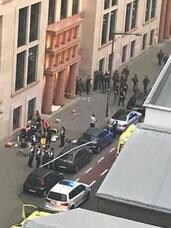 El atacante de Bruselas llevaba un arma falsa y dos ejemplares del Corán