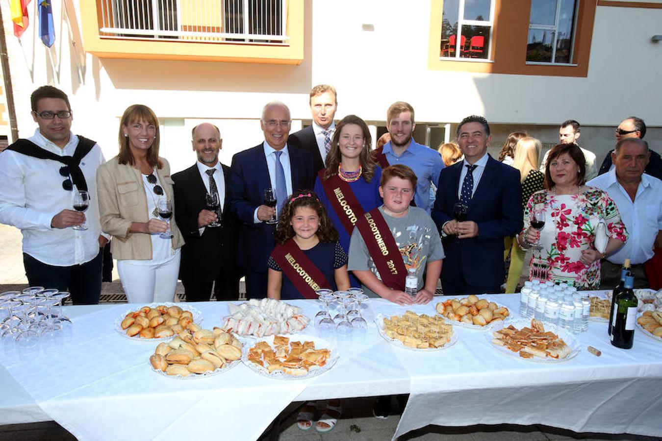 El presidente del Gobierno de La Rioja, José Ignacio Ceniceros ha participado esta maána en la inauguración del nuevo edificio que alberga el Ayuntamiento de Alberite ubicado en la Plaza José María Trevijano