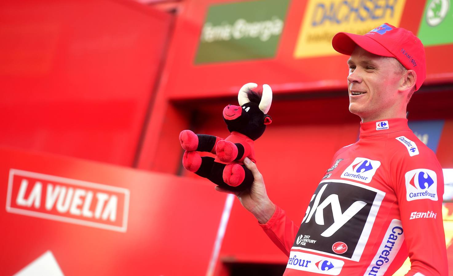 El líder de la Vuelta Ciclista a España ha consolidado su liderato con el triunfo en la contrarreloj que ha acabado en Logroño