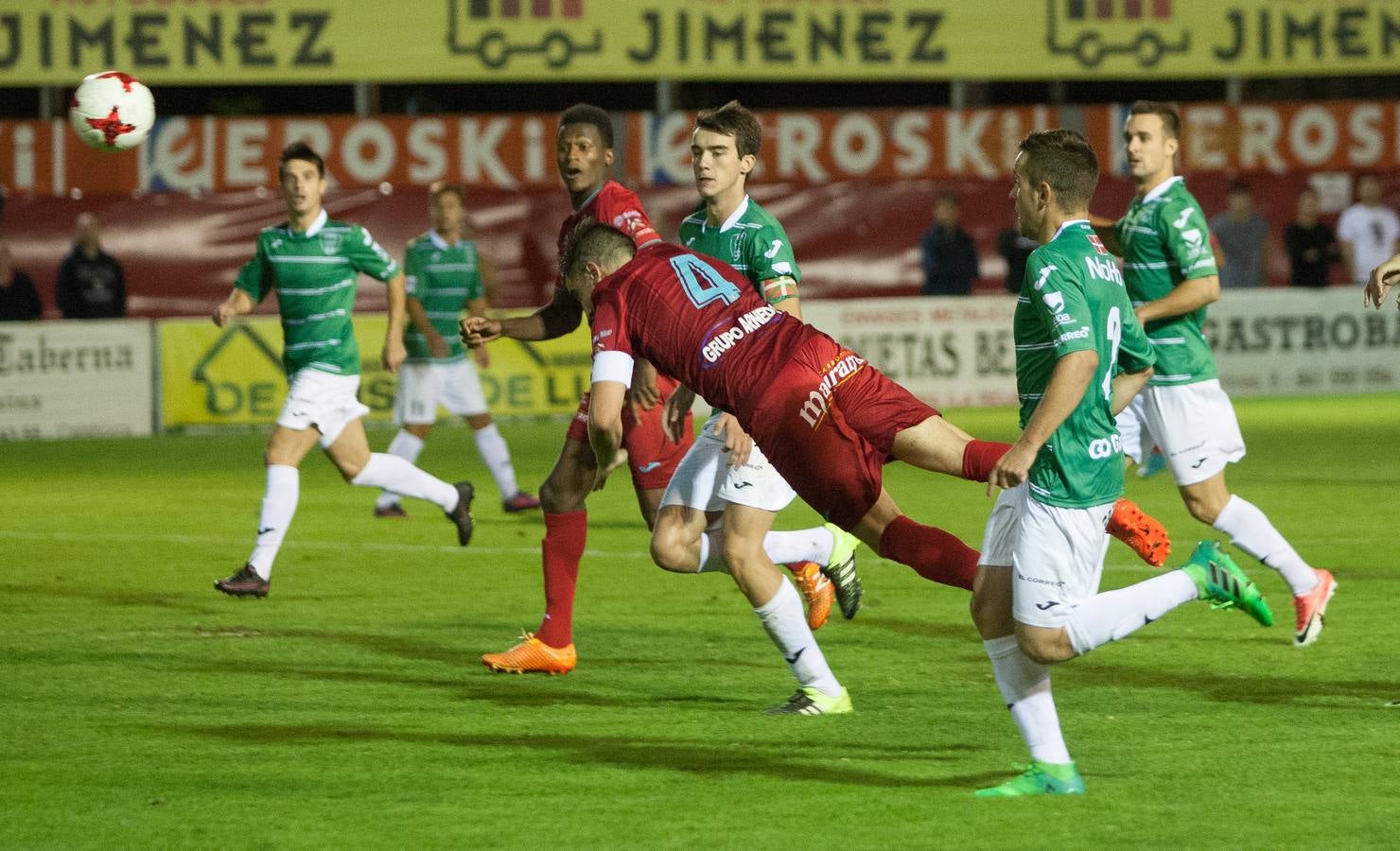 Los rojillos superaron en la prórroga por dos goles a cero al Leioa después de un extaordinario partido.