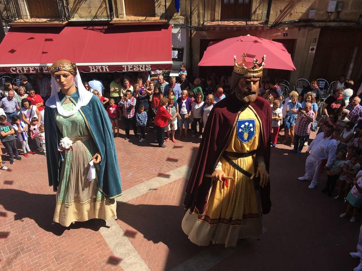 Continúan las fiestas de San Asensio en medio de un gran ambiente en todos los actos que se han propuesto en un programa donde no faltan la romería a Davalillo, el Día de los Borrachos y las vacas.