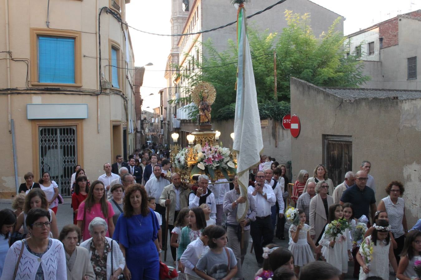 Imágenes de las vaquillas y de la procesión de las fiestas de Alfaro.