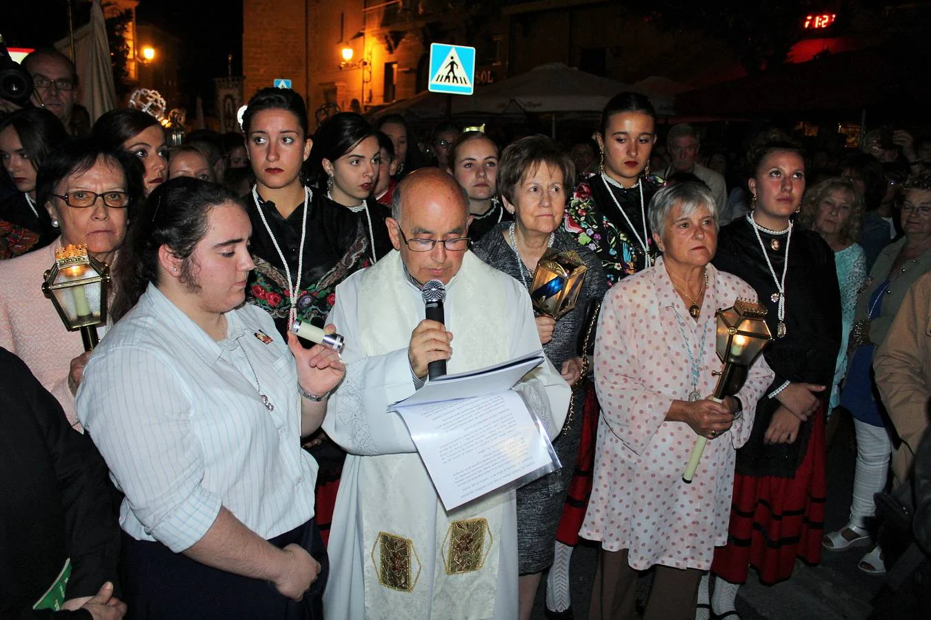 La procesión nocturna volvió a ser el acto más multitudinario y solemne de la fiestas en Haro.