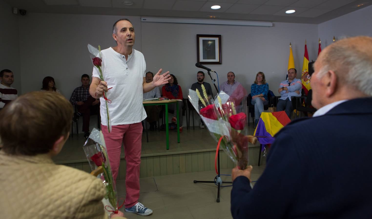 Villamediana tributó un homenaje a sus vecinos fusilados en 1936, que contó con el apoyo de todos los partidos