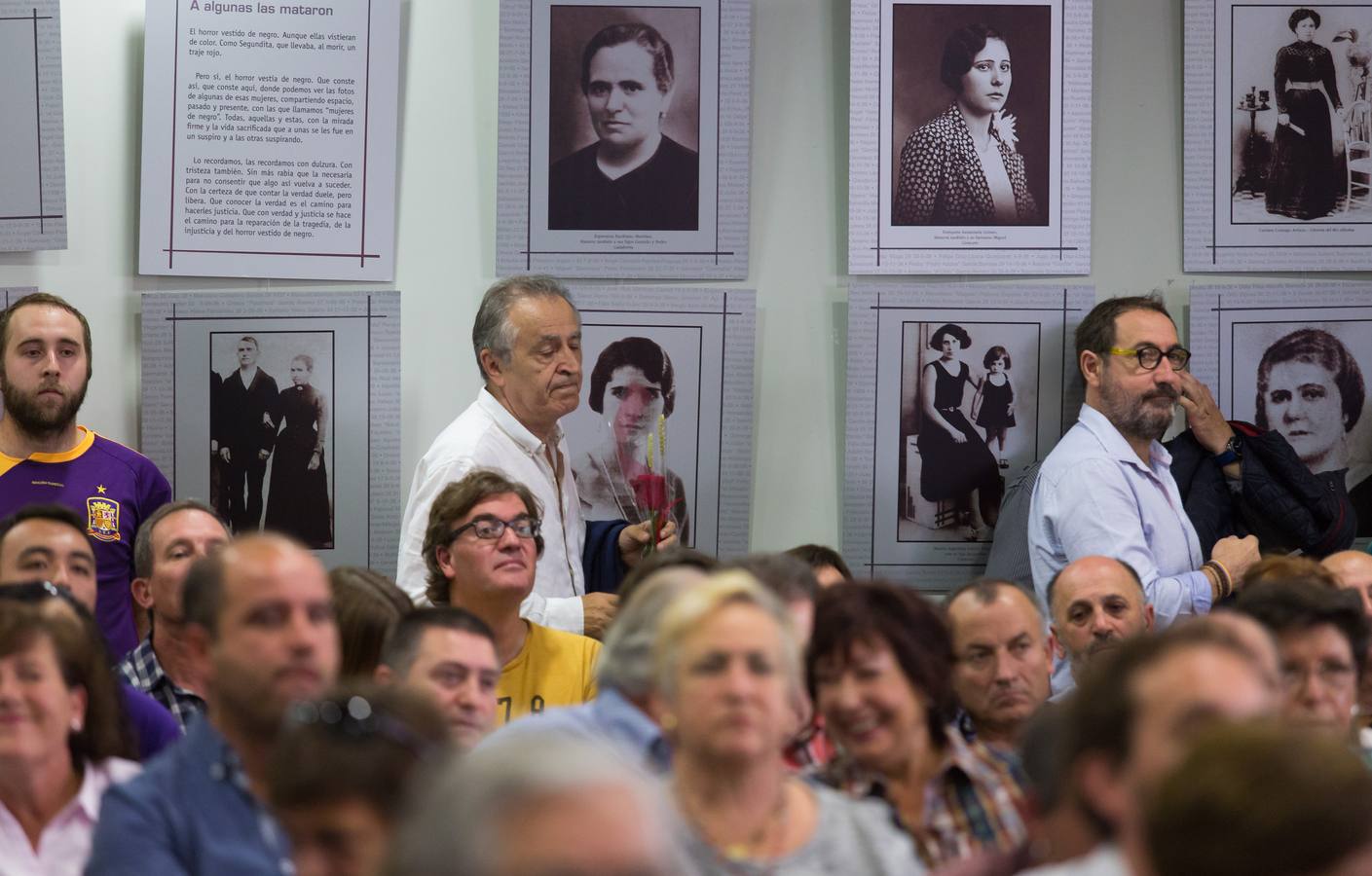 Villamediana tributó un homenaje a sus vecinos fusilados en 1936, que contó con el apoyo de todos los partidos