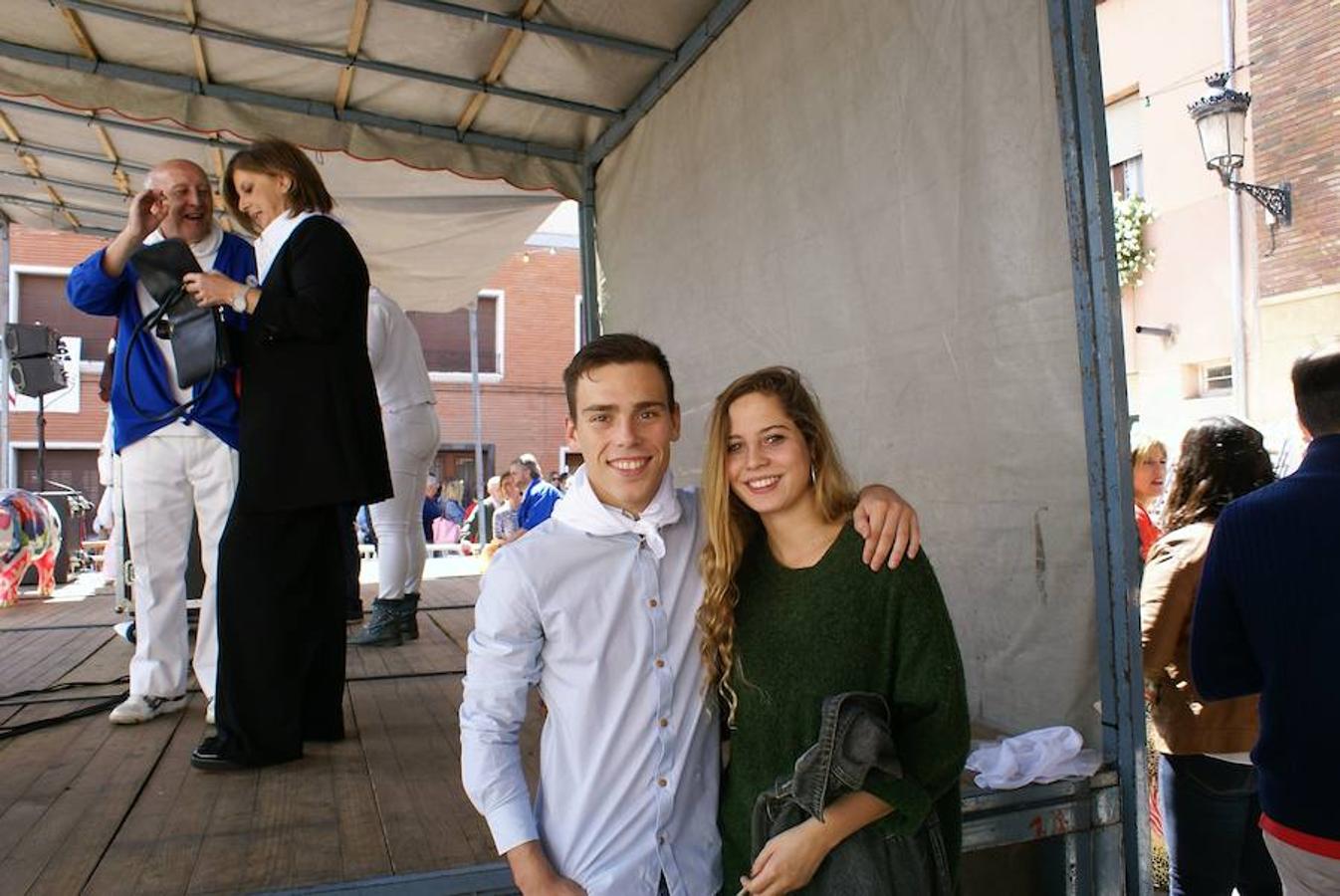 La peña Virgen de los Parrales de Baños de Río Tobía repartió el domingo cerca de 14.000 bocadillos del embutido bañejo con motivo de la celebración de su XLIV festival de exaltación de la chacina bañeja