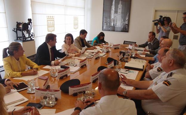 Reunión de seguridad en el Ayuntamiento de Logroño.