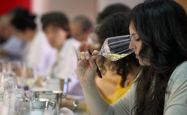 Rioja mantiene su apuesta por el valor y registra notables alzas en blancos
