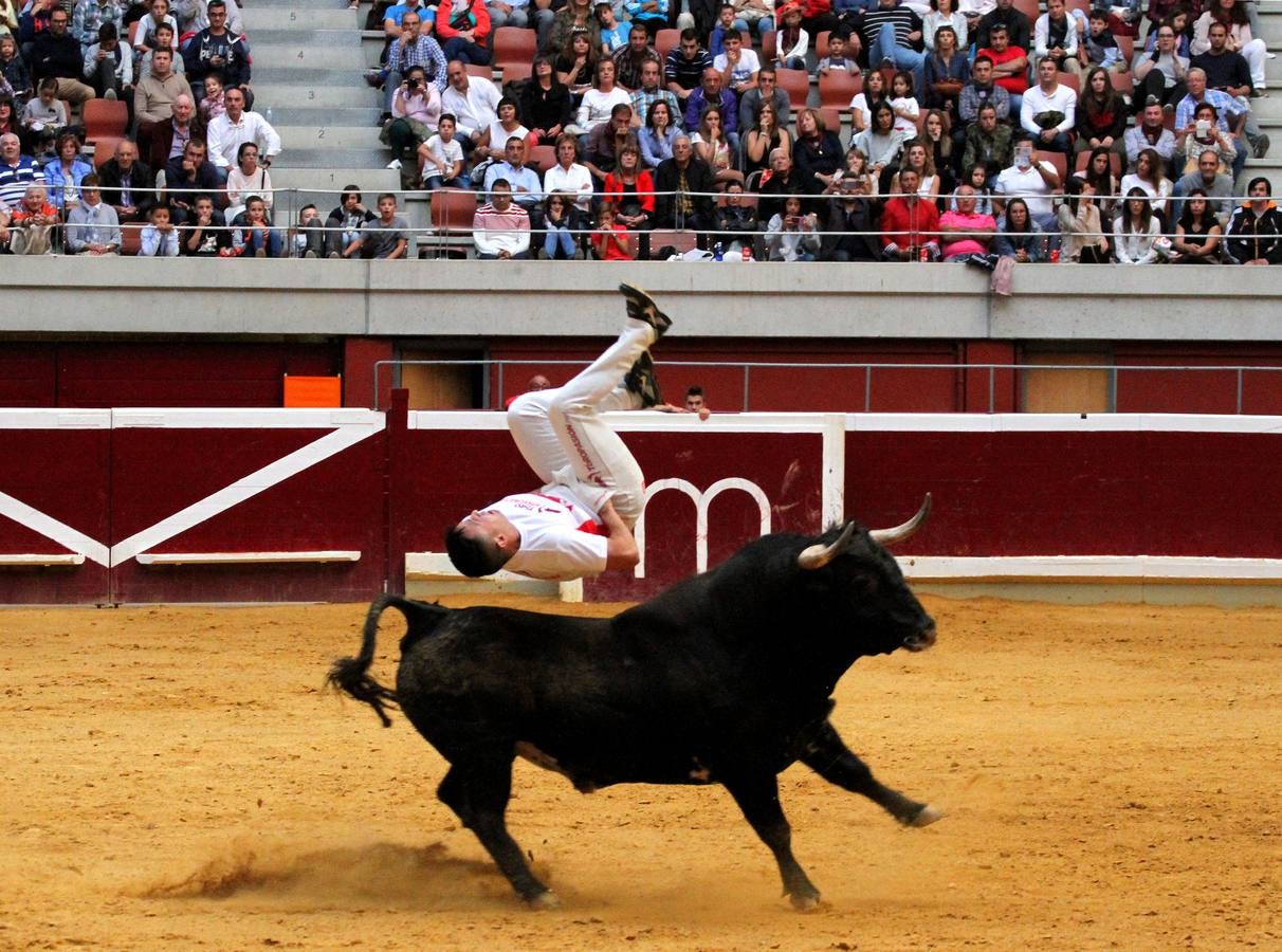 Pablo Martín gana la semifinal del concurso de recortadores