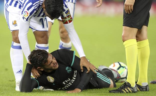 Theo se duele del hombro en Anoeta. 