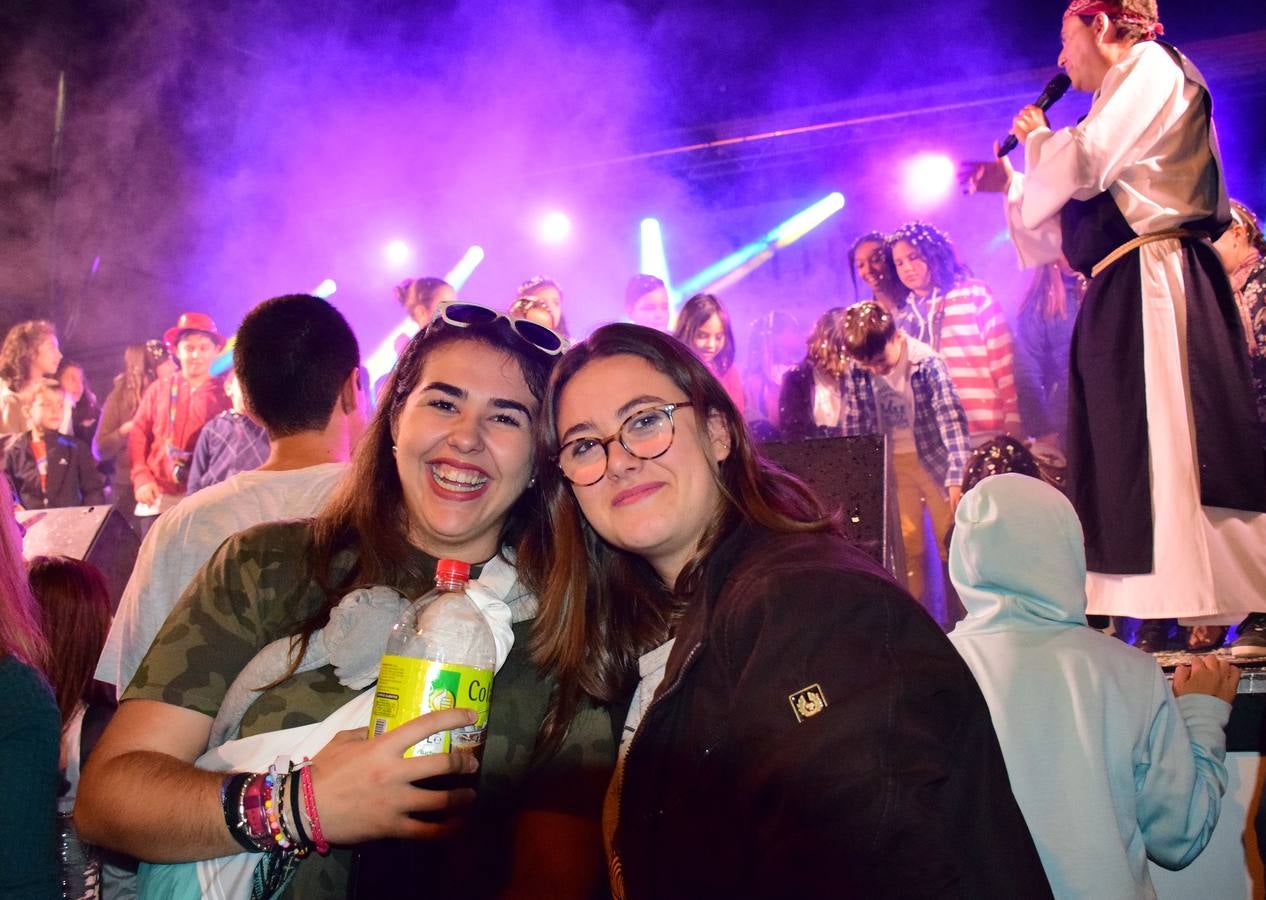 El grupo actuó ayer en la sede de la Peña La Rioja.