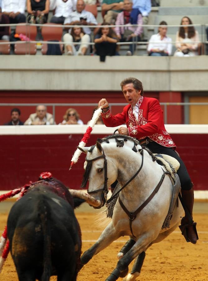 Hermoso, Talavante y Roca Rey, en el festejo