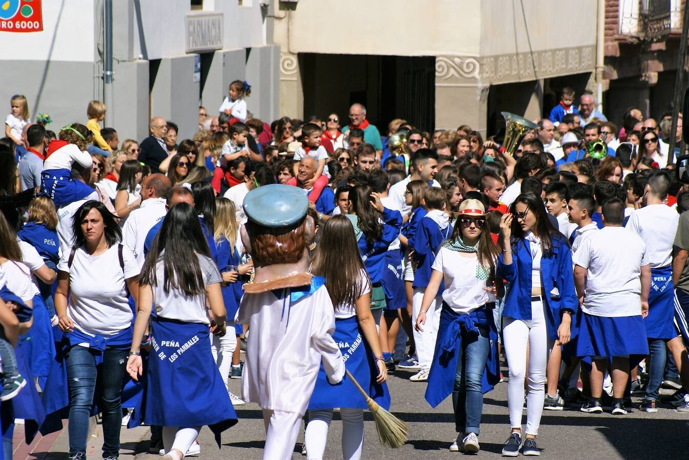 El disparo del cohete en Baños de Río Tobía dio inicio a las fiestas de San Mateo.