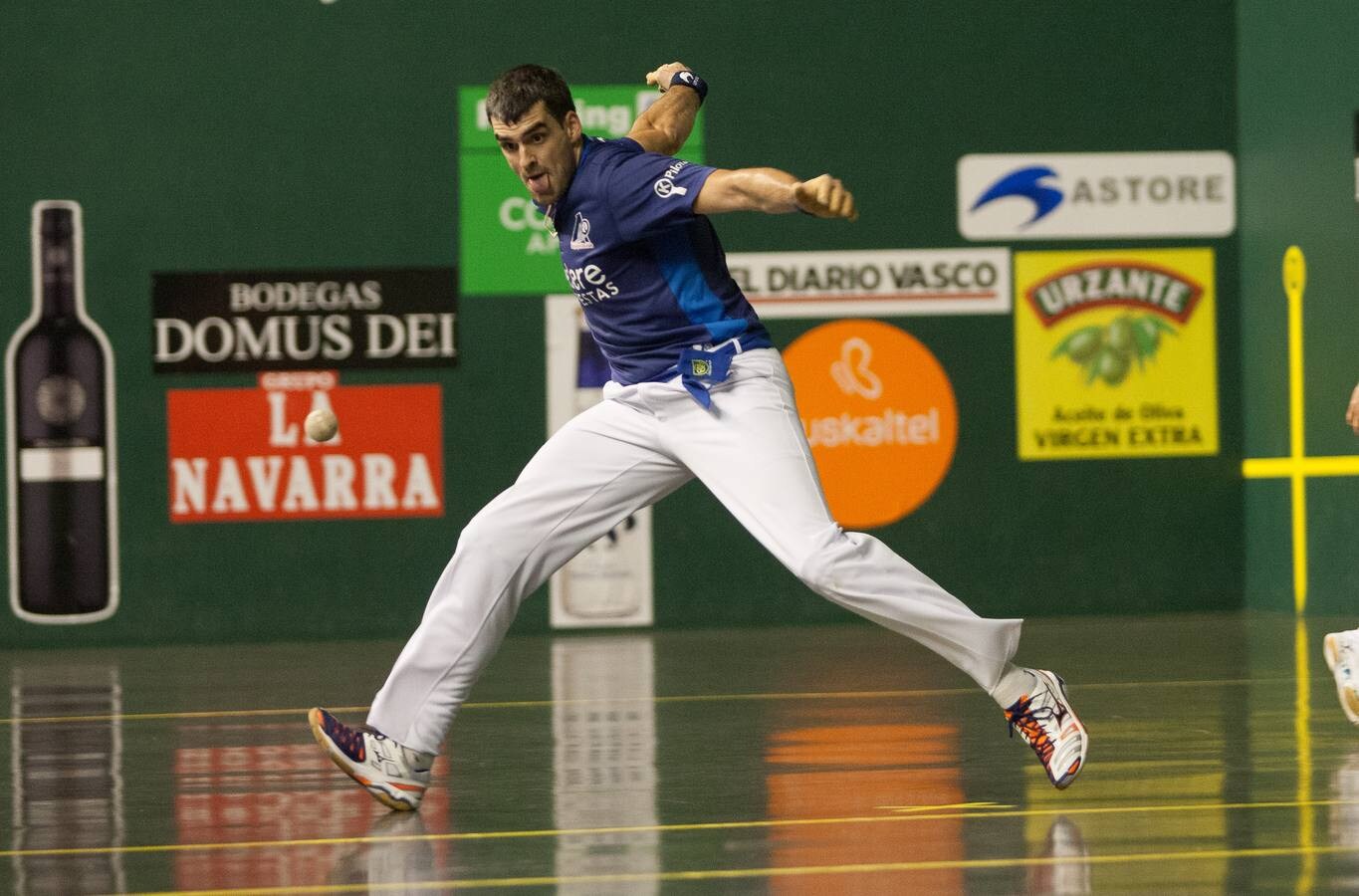 El triunfo del tándem navarro-guipuzcoano se clasifica para la final del domingo contra Víctor y Rezusta