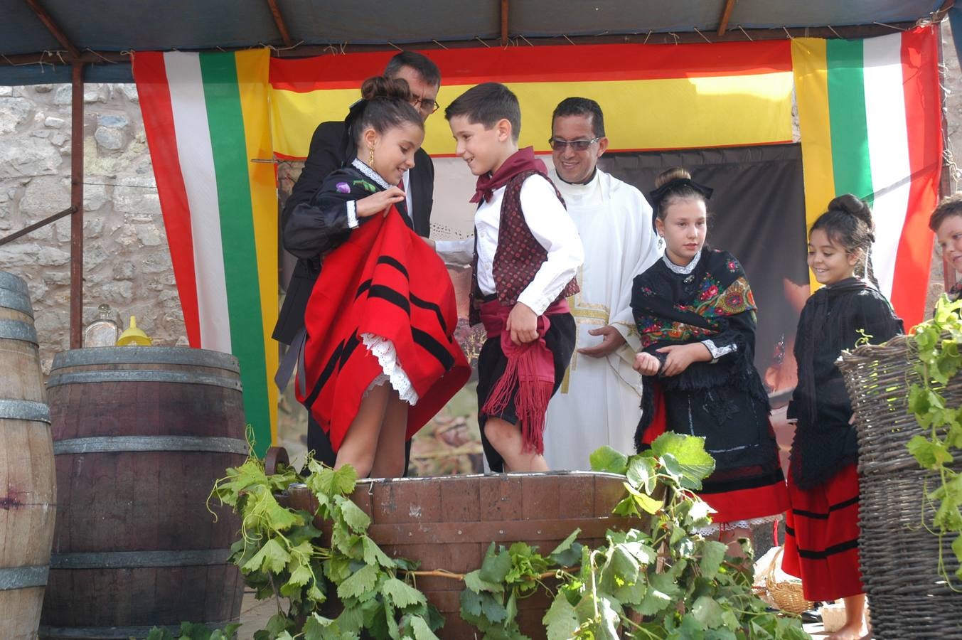 Pisado de uva y procesión de Acción de Gracias y Virgen de la Antigua en Rincón de Olivedo