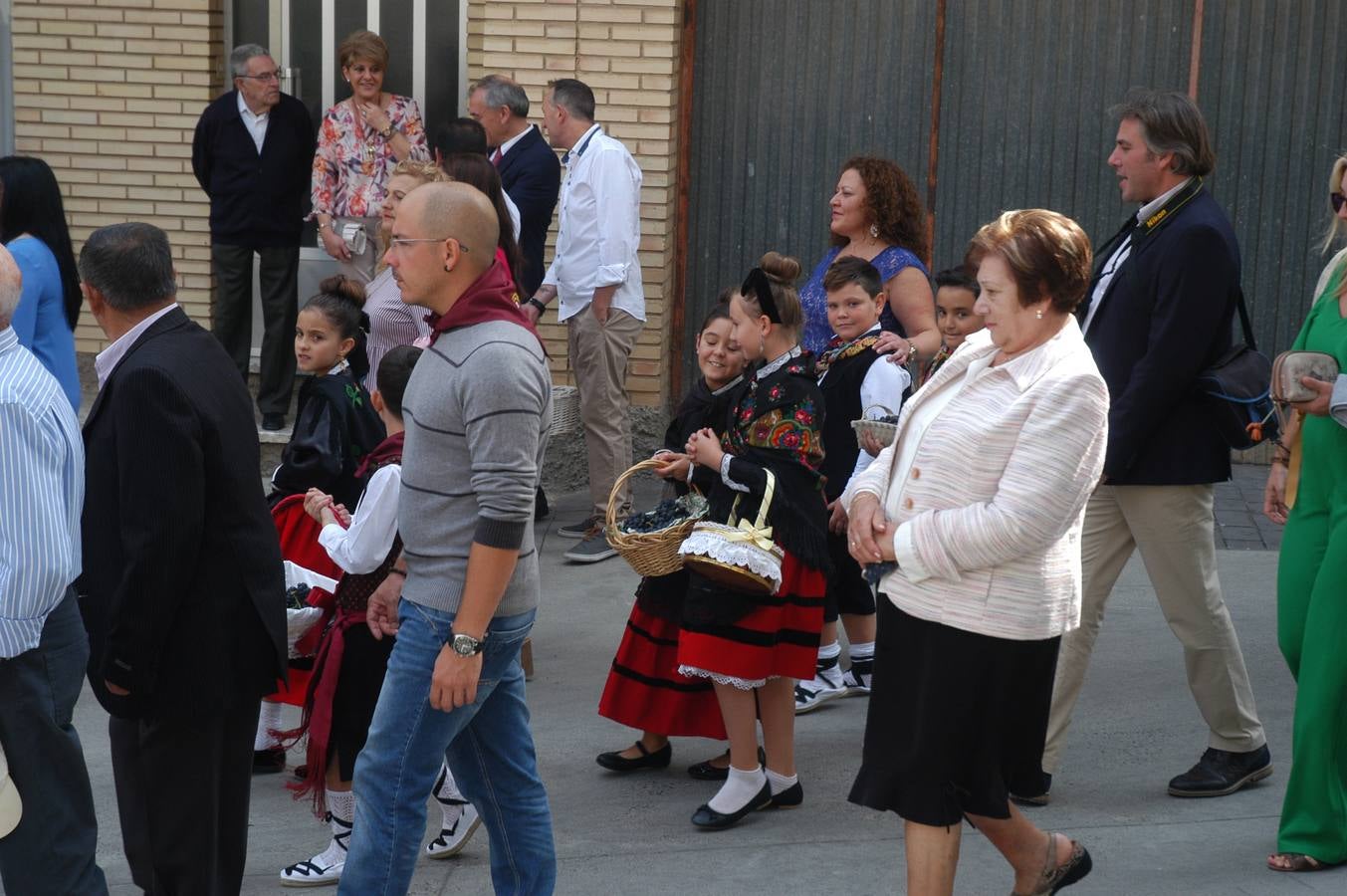 Pisado de uva y procesión de Acción de Gracias y Virgen de la Antigua en Rincón de Olivedo