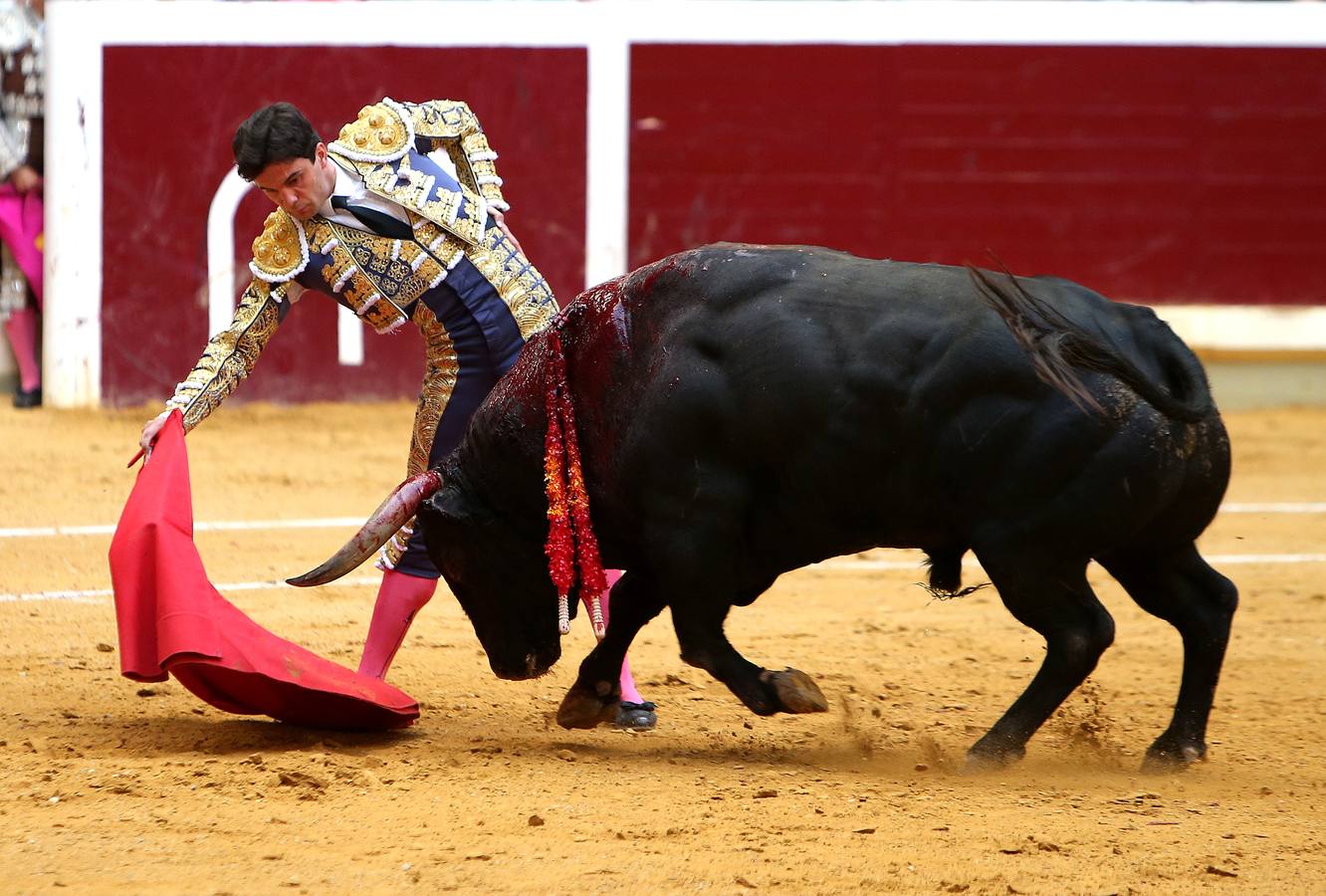 El quinto festejo de la Feria de San Mateo ha sido un espectáculo para olvidar cuanto antes, marcado por el nulo juego de la corrida de Zalduendo