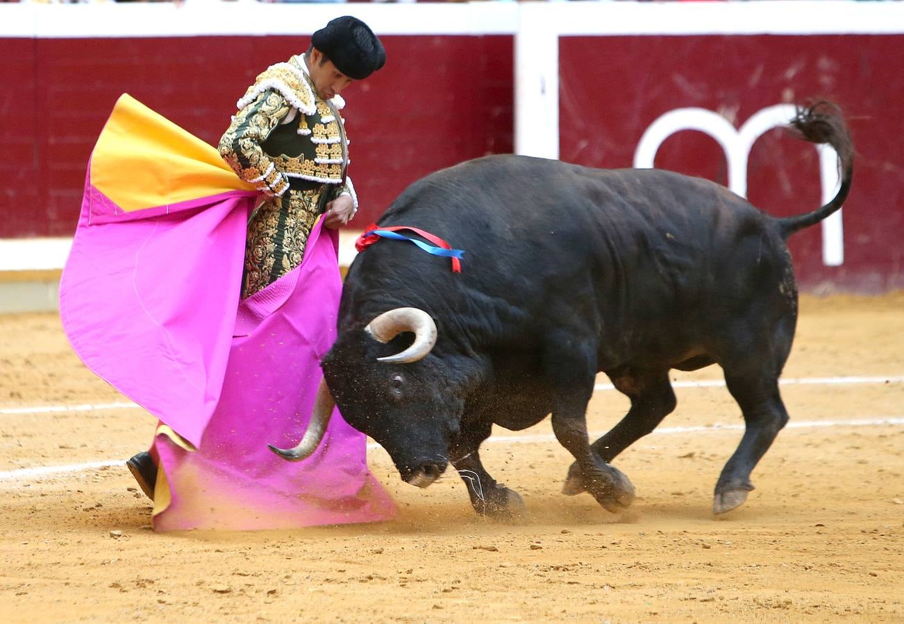 El quinto festejo de la Feria de San Mateo ha sido un espectáculo para olvidar cuanto antes, marcado por el nulo juego de la corrida de Zalduendo