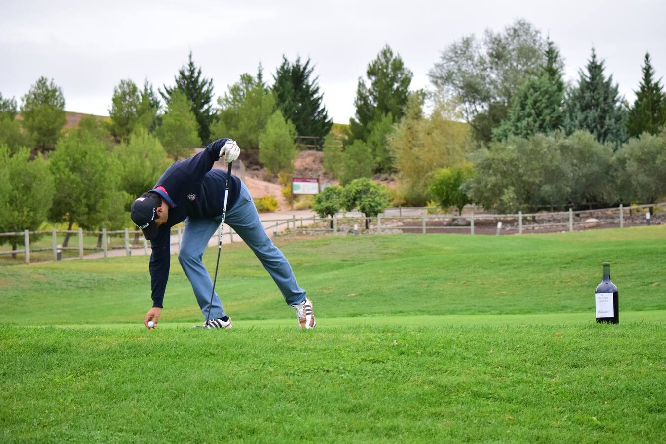 Los participantes en el torneo disfrutaron de una gran jornada de golf.