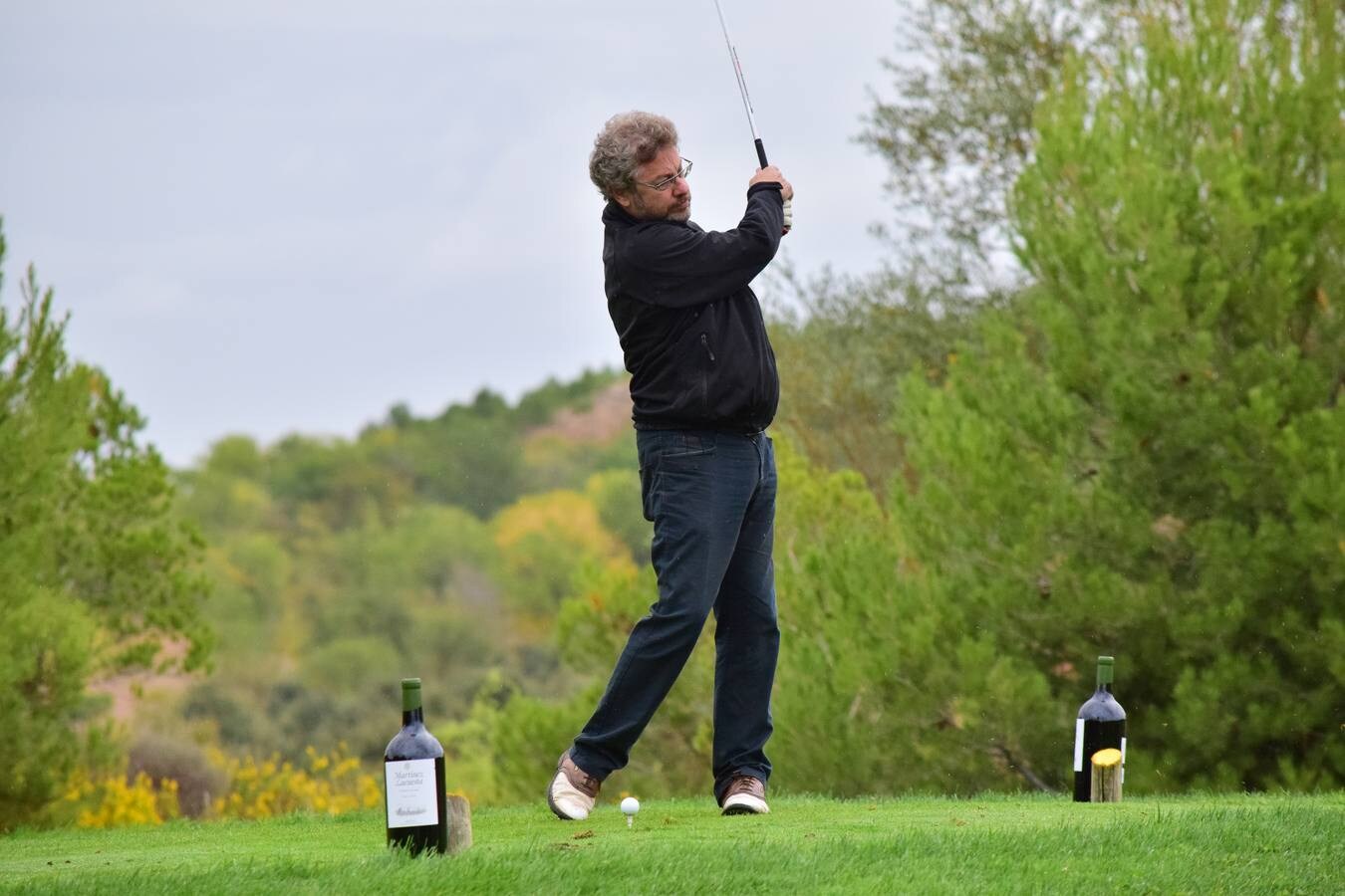 Los participantes en el torneo disfrutaron de una gran jornada de golf.