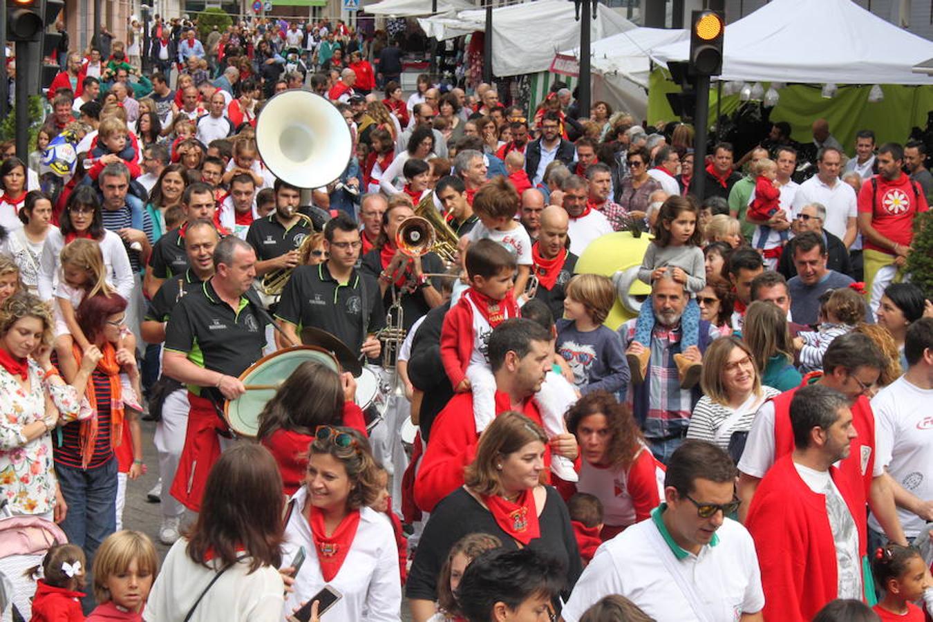 Arnedo tiene cantera para dar continuidad a las fiestas. Los peques protagonizaron un multitudinario pasacalles como antesala al cierre de los festejos