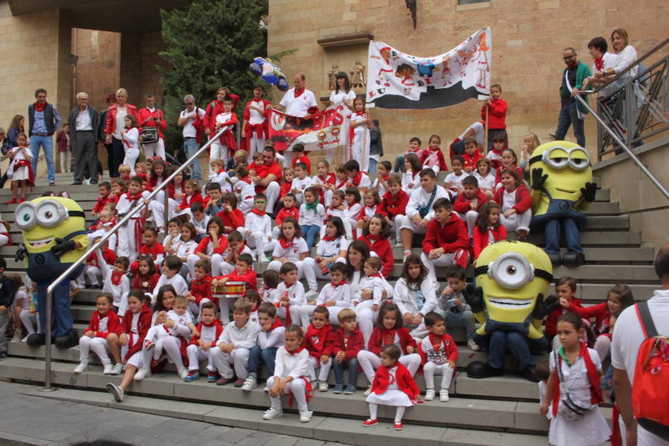 Arnedo tiene cantera para dar continuidad a las fiestas. Los peques protagonizaron un multitudinario pasacalles como antesala al cierre de los festejos