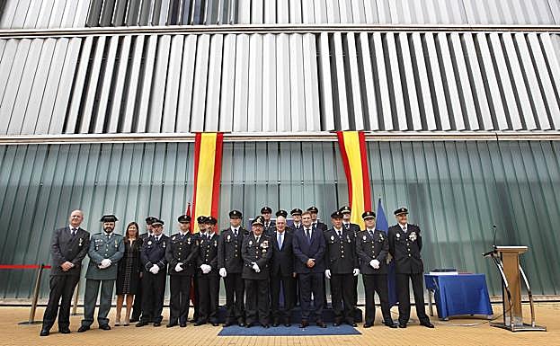 Condecoraciones en el Día de la Policía Nacional en Logroño