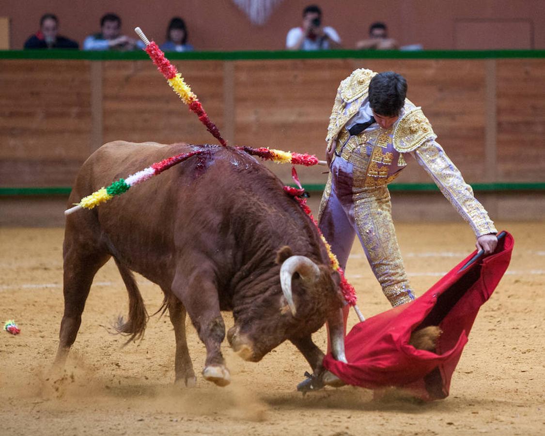 La Feria del Zapato de Oro de Arnedo dejó ver detalles como los naturales de Carlos Ochoa que le dieron el triunfo en la Ciudad del Calzado