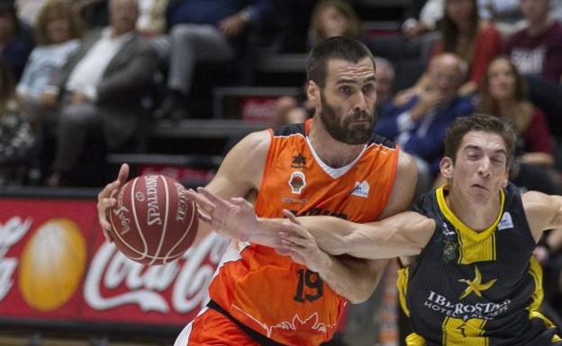 Fernando San Emeterio, durante un partido contra el Valencia. 