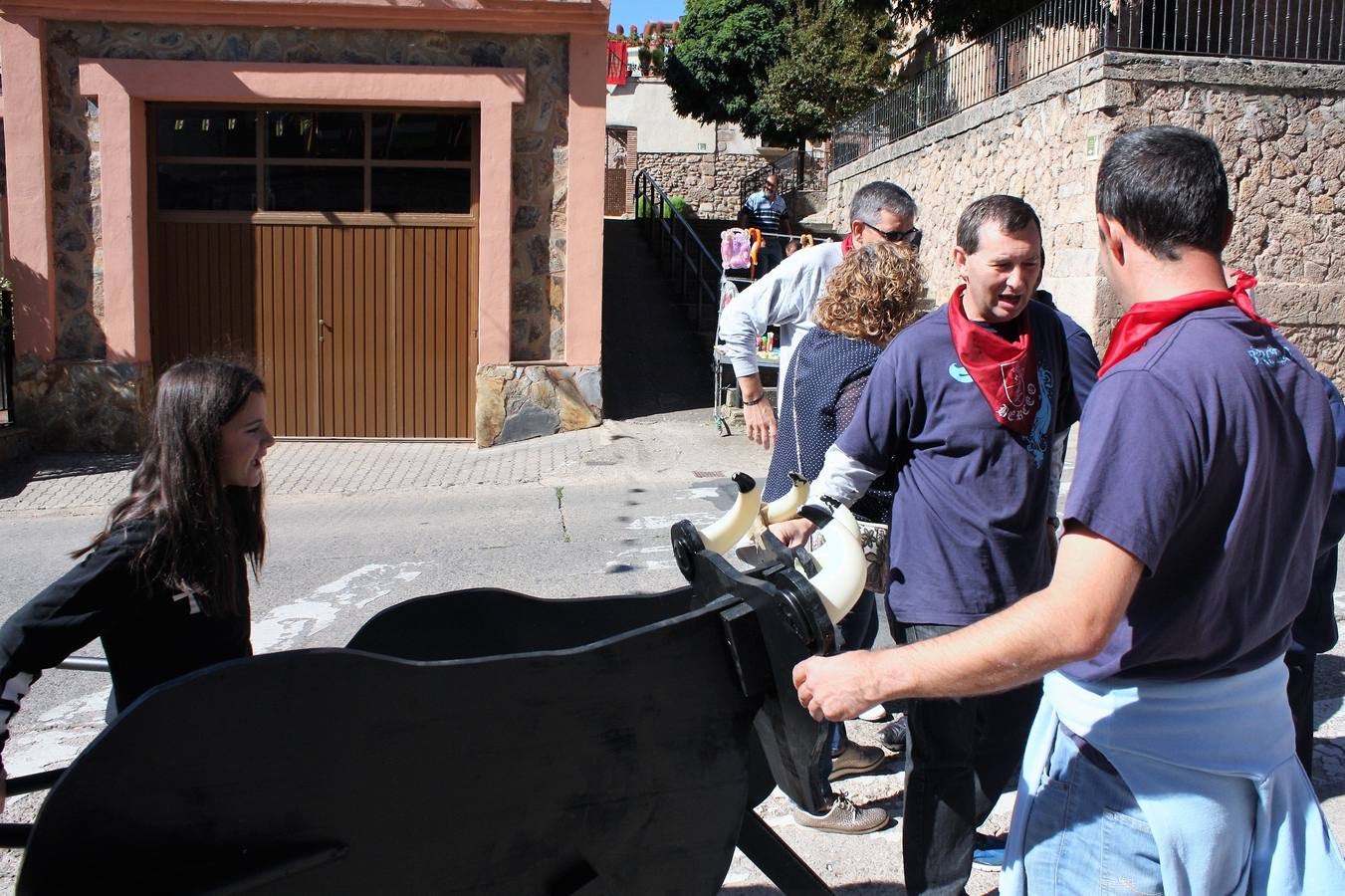 La localidad celebró ayer el disparo del cohete de las fiestas de la Octava.