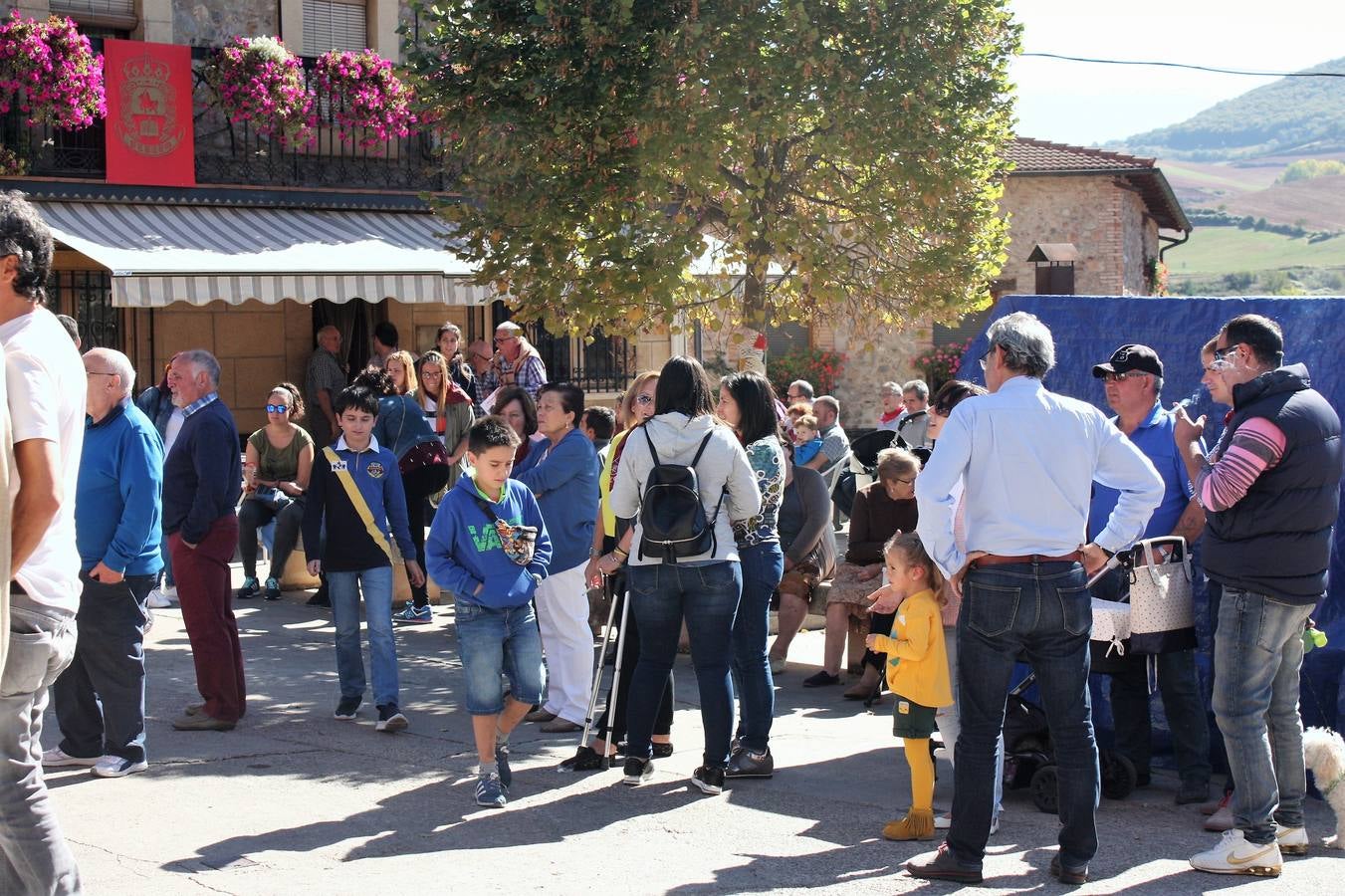 La localidad celebró ayer el disparo del cohete de las fiestas de la Octava.