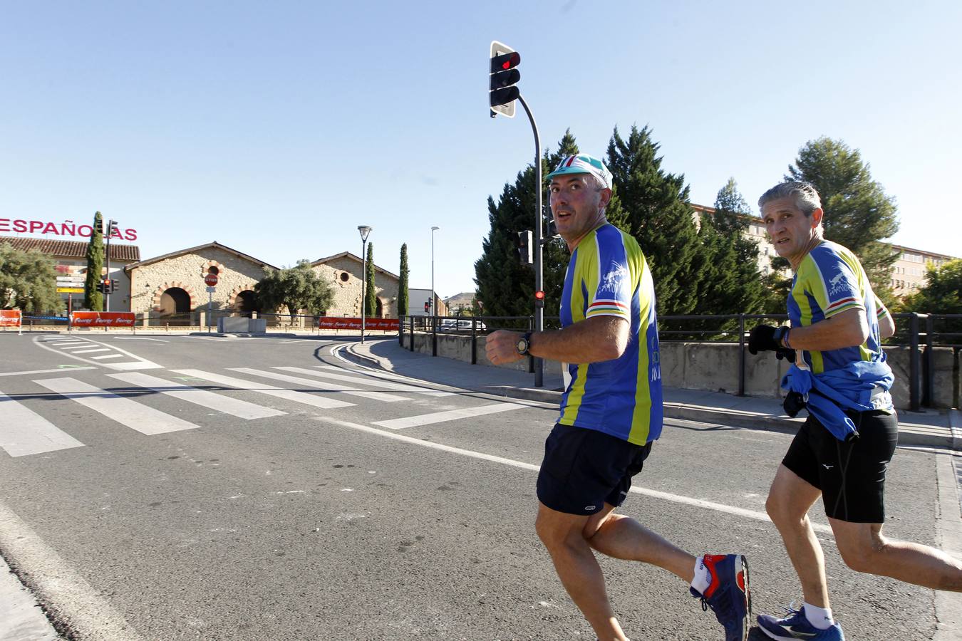 MIl doscientos atletas han participado hoy en esta carrera que se ha celebrado en el centro de Logroño.