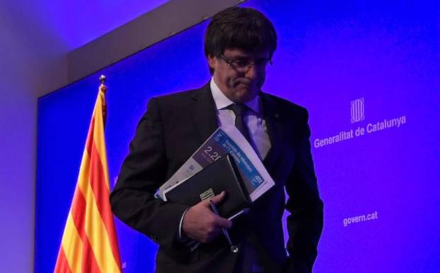 Puigdemont, tras una rueda de prensa. 