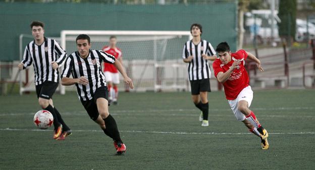 Villegas y Haro Sport Club empataron en La Ribera. :: justo rodríguez