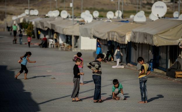 Niños refugiados a causa de la guerra en Siria.