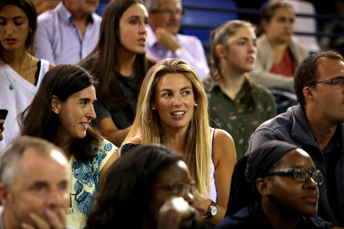 El Ciudad de Logroño tuteó al Barcelona, pero fue víctima de la superioridad azulgrana. El equipo logroñés se reconcilió con su juego y con una afición agradecida por el esfuerzo a pesar de la derrota por 25-32