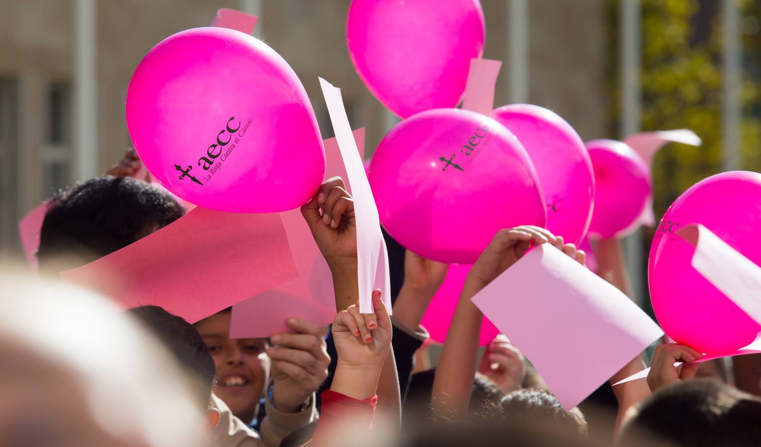 Las imágenes del acto de Día Mundial enel Ayuntamiento de Logroño