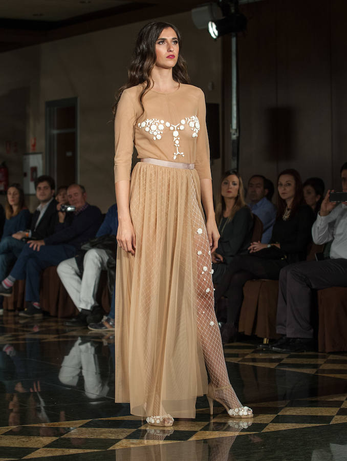 La feria de novios 'Sí quiero' celebrada en las instalaciones del restaurante Delicatto sirvió para ofrecer a las parejas que han decidido dar el paso un completo recorrido por los servicios que hay alrededor de este día tan especial