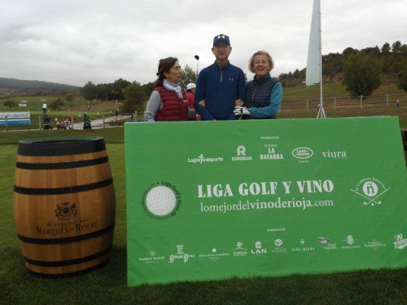 Los jugadores posan antes de comenzar la jornada.