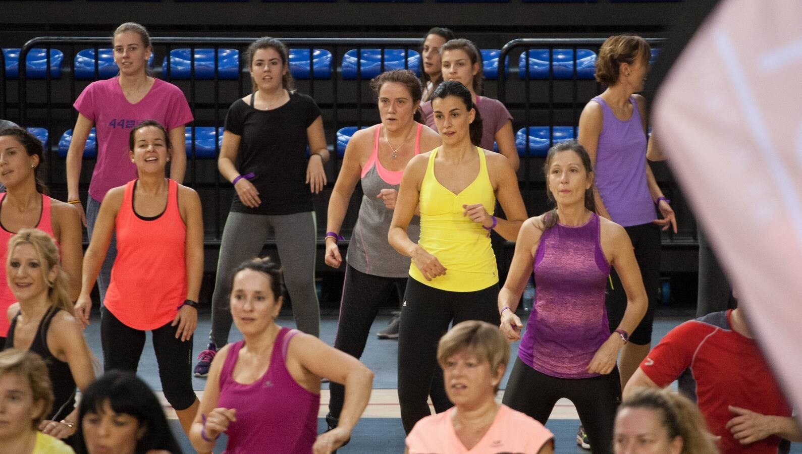 Se ha celebrado en el Palacio de los Deportes el III Logroño Fitness Day, cuya recaudación se destinará de forma íntegra a la Asociación Española contra el Cáncer (AECC) para la investigación sobre esta enfermedad