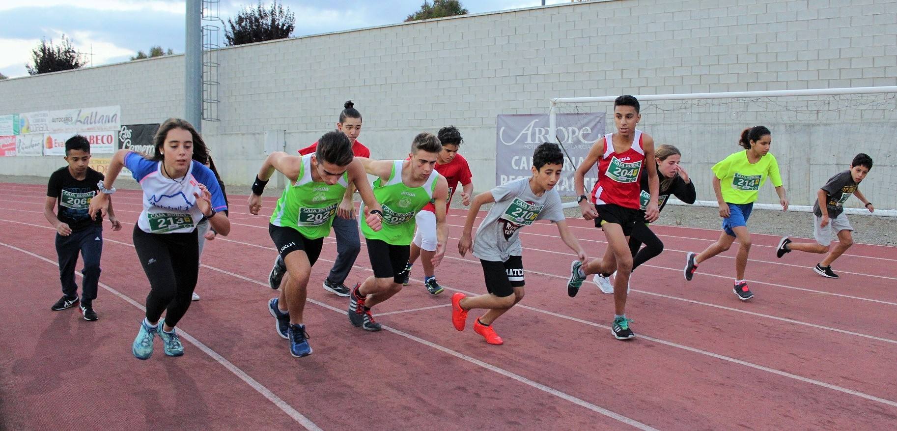 Miguel Ferrer se impone en los 10.000 metros organizados por la Agrupación Deportiva Haro