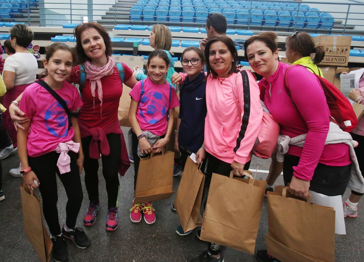 iel a su cita con la solidaridad, la tradicional marcha ASPACE ha echado a andar este domingo, 29 de octubre, desde el polideportivo municipal de Las Gaunas con la participación de alrededor de 3.000 personas que han querido apoyar esta iniciativa que pretende concienciar a la sociedad riojana sobre la realidad de las personas con parálisis cerebral.