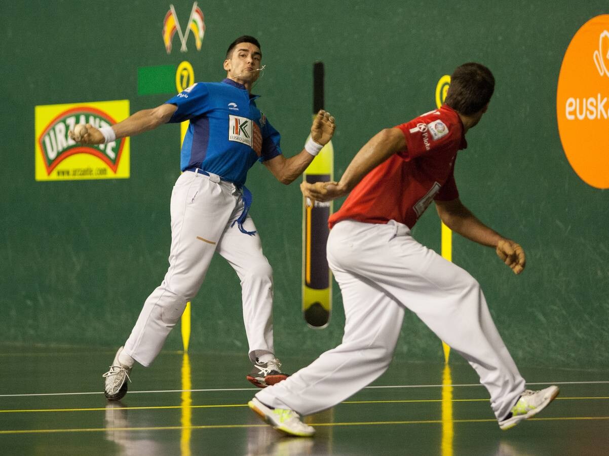 Bengoetxea VI podrá defender el título del Cuatro y Medio tras ganar hoy a Víctor en Logroño por 22-18, en un choque en el que la ansiedad del riojano ha sido determinante, ya que sus propios errores han beneficiado al navarro.