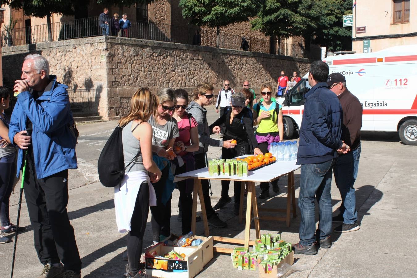 Unas 350 personas participan en la tercera Marcha del Camino del Rey