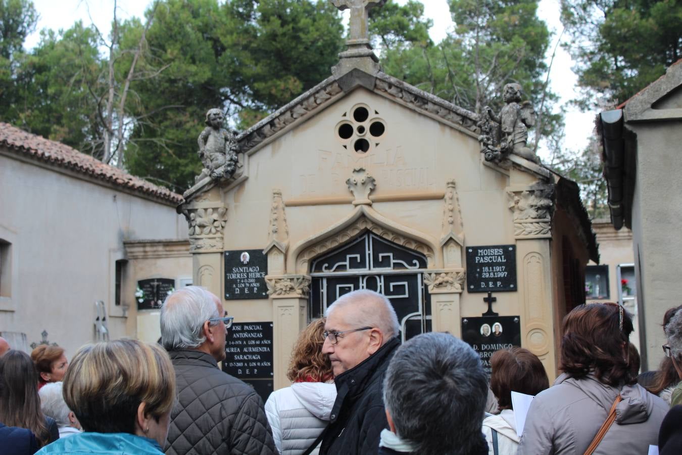 Visita al cementerio de Calahorra